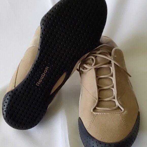 Reebok brown suede lace-up shoes, size 8 - Picture 3 of 6